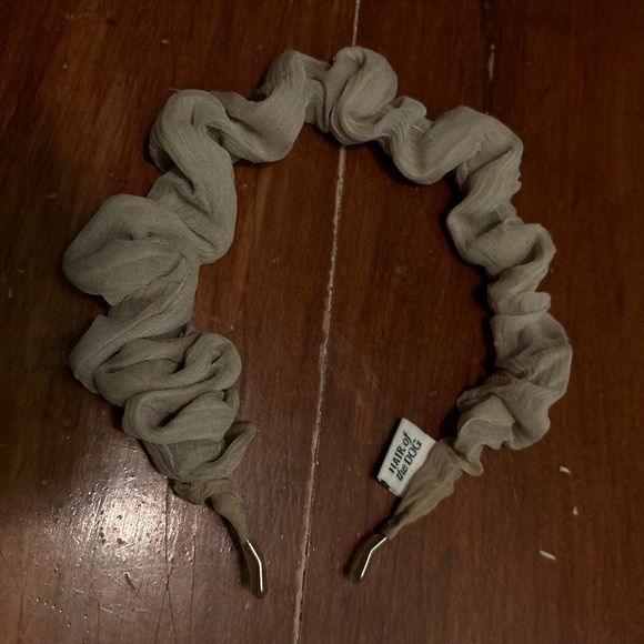 Handmade Headband - Picture 2 of 3